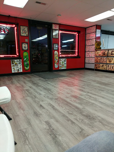 Tattoo Shop «Electro Magnetic Tattoo Studio», reviews and photos, 1005 Canal Dr, Chesapeake, VA 23323, USA