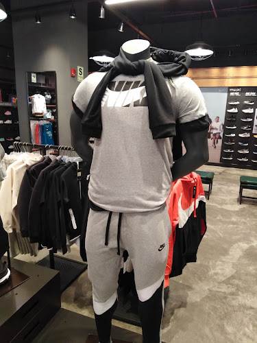 Nike - Tienda de deporte