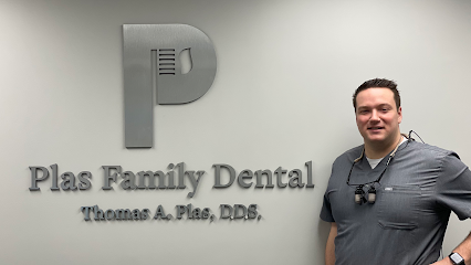 Plas Family Dental & Implants