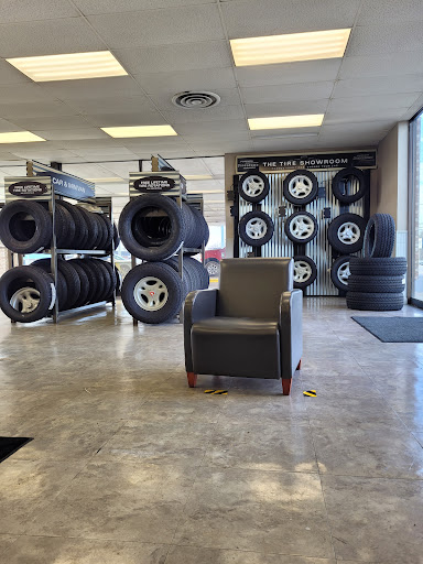 Tire Shop «Firestone Complete Auto Care», reviews and photos, 4000 Fort Campbell Blvd, Hopkinsville, KY 42240, USA