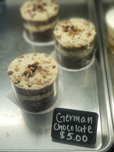 Bakery «Oui Desserts», reviews and photos, 3411 Kirby Dr, Houston, TX 77098, USA