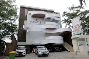 Miracle Aesthetic Clinic Citraland image