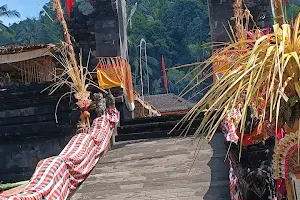 Pura Puseh Desa Selumbung image