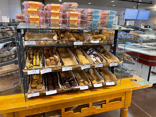 Grocery Store «Whole Foods Market», reviews and photos, 4944 Shelbyville Rd, Louisville, KY 40207, USA