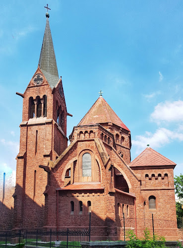 Értékelések erről a helyről: Veszprémi Feltámadt Üdvözítő templom, Veszprém - Templom