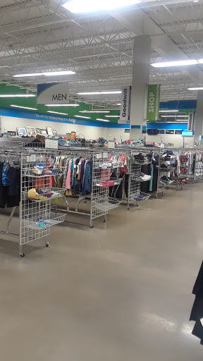 Thrift Store «Goodwill Manasota», reviews and photos, 2715 51st Ave E, Bradenton, FL 34203, USA