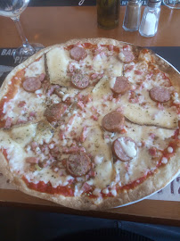 Pizza du Pizzeria Le Radeau à Plougasnou - n°9