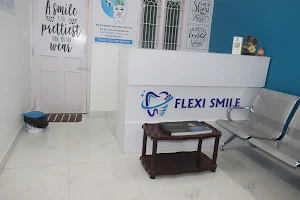 Flexi Smile Dental clinic image