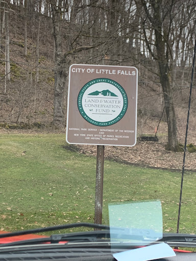 Lodging «D.H.Burrell Overlook Mansion», reviews and photos, 55 Douglas St, Little Falls, NY 13365, USA