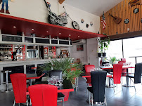 Atmosphère du Restaurant Amarok's à Les Neyrolles - n°1