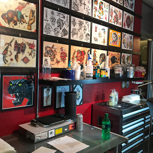 Explore good meaningful tattoo ideas, creative tattoo ideas in Lakeland, available at Black Swan Tattoo