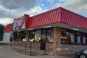 Dairy Queen image