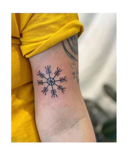 Explore valentine tattoo ideas, creative tattoo ideas in Moline, available at ARTIST AIMEE TATTOOS - AF Tattoo Studio