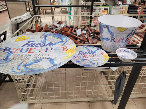 Home Goods Store «Christmas Tree Shops», reviews and photos, 2925 Festival Way, Waldorf, MD 20601, USA