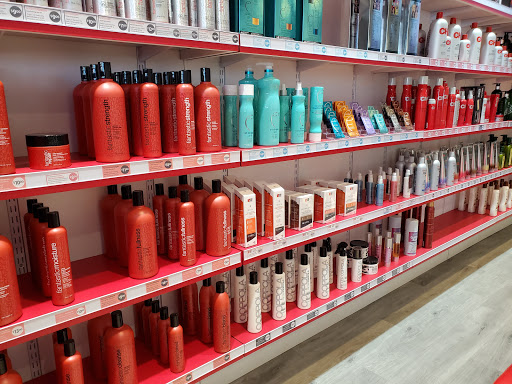 Beauty Salon «Fantastic Sams of Ft Myers Cypress Lake», reviews and photos, 7101 Cypress Lake Dr #60, Fort Myers, FL 33907, USA