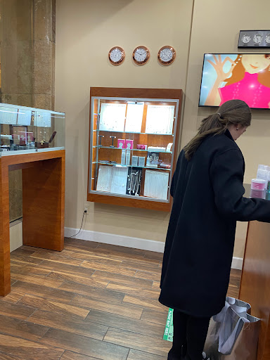 Watch Repair Service «Fast-Fix Jewelry & Watch Repairs», reviews and photos, 8405 S Park Meadows Center Dr #1019, Lone Tree, CO 80124, USA