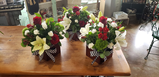 Florist «Cottonwood Florist», reviews and photos, 4681 W 20th St, Greeley, CO 80634, USA