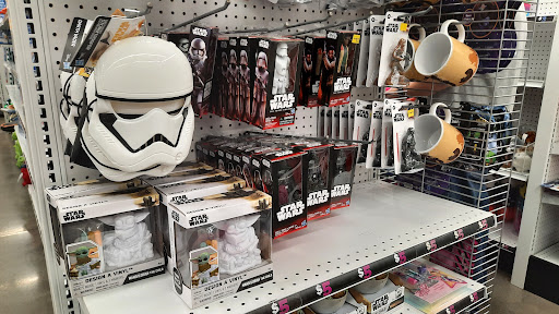 Variety Store «Five Below», reviews and photos, 1574 N Dupont Hwy #700, Dover, DE 19901, USA