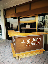 Long John Bar