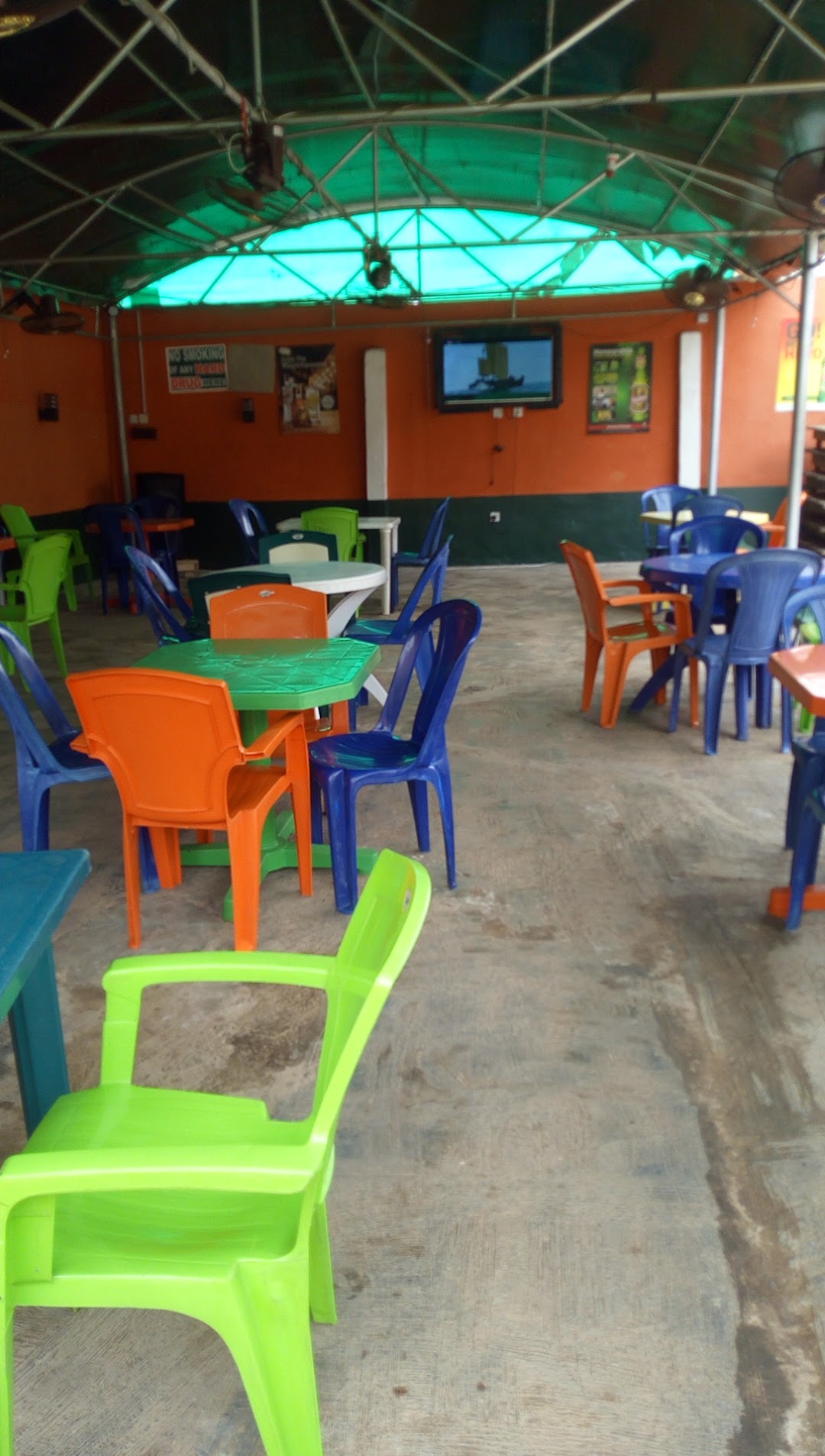 Faaji Bar & lounge