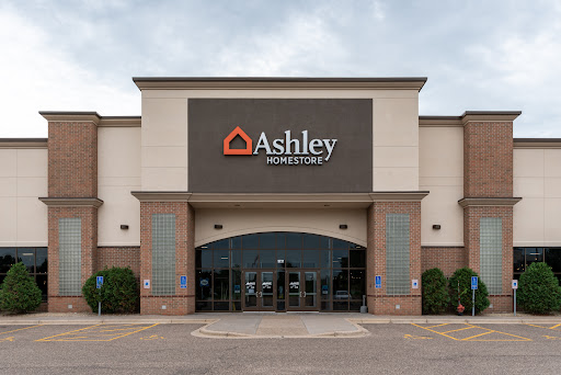 Ashley HomeStore, 9737 Hudson Rd, Woodbury, MN 55125, USA, 