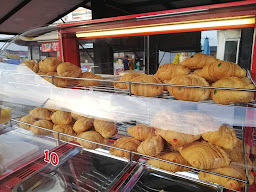 ร้านขนมบ้านอุ๋ม ปตท.บายพาสฮาร์ดแวร์เฮาส์