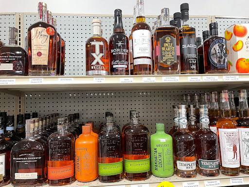 Liquor Store «Short Stop Wine & Spirits», reviews and photos, 2190 Eagle Creek Ln # F, St Paul, MN 55129, USA