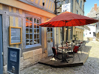 Atmosphère du Restaurant SARA’ ZIN à Pont-Audemer - n°1