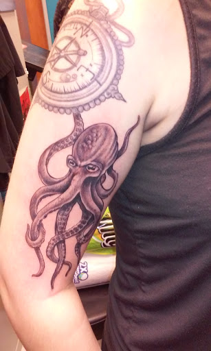 Tattoo Shop «Artistic Skin Designs Inc», reviews and photos, 9747 E US Hwy 36, Avon, IN 46123, USA