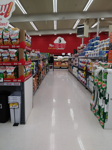 Grocery Store «Grocery Outlet Bargain Market», reviews and photos, 354 S 1st Ave, Hillsboro, OR 97123, USA