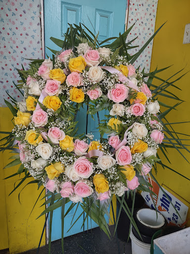 Florist «Flowers Vs Flowers», reviews and photos, 414 Main St, Paterson, NJ 07501, USA