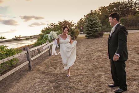 Ferro Photography 210 Captain Thomas Blvd, West Haven, CT 06516