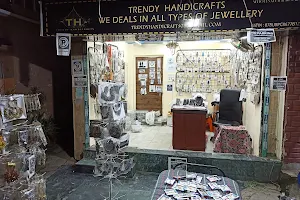 Trendy handicrafts & jewellery image