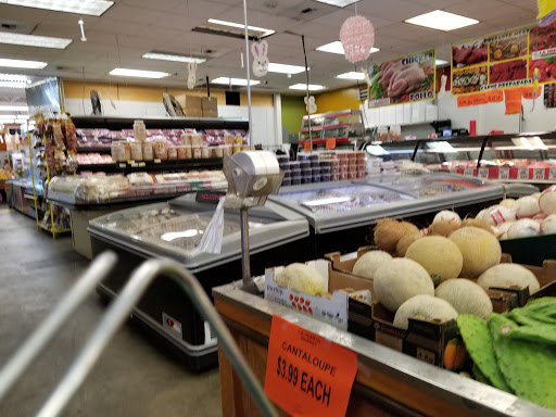 Mexican Grocery Store «La Huerta Mexican & Latin Market», reviews and photos, 405 E Smith St, Kent, WA 98030, USA