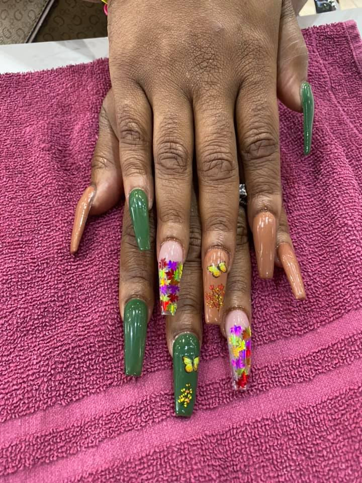 Venice Nail Salon Gainesville, GA 30501 Services and Reviews