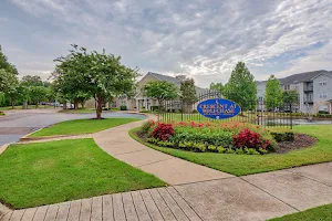 Crescent at Wolfchase Apartment Homes image