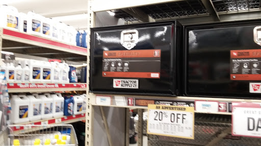 Home Improvement Store «Tractor Supply Co.», reviews and photos, 321 N 3rd St, Oxford, PA 19363, USA