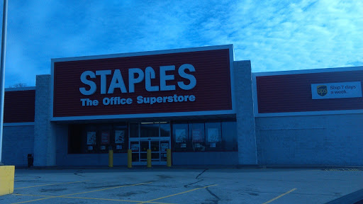 Office Supply Store «Staples», reviews and photos, 800 Rostraver Rd, Belle Vernon, PA 15012, USA