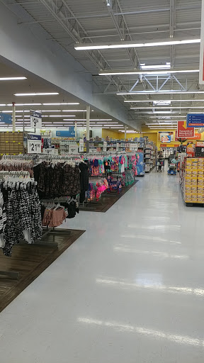 Department Store «Walmart Supercenter», reviews and photos, 2602 James L Redman Pkwy, Plant City, FL 33566, USA