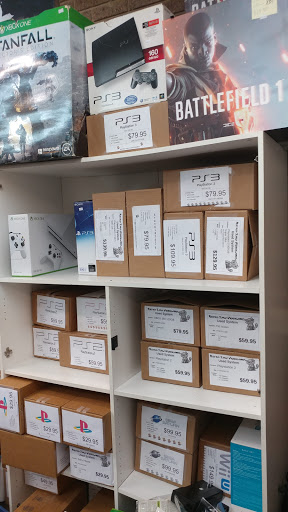 Video Game Store «Retro-Taku Videogames», reviews and photos, 507 West 11 Mile Road, Madison Heights, MI 48071, USA