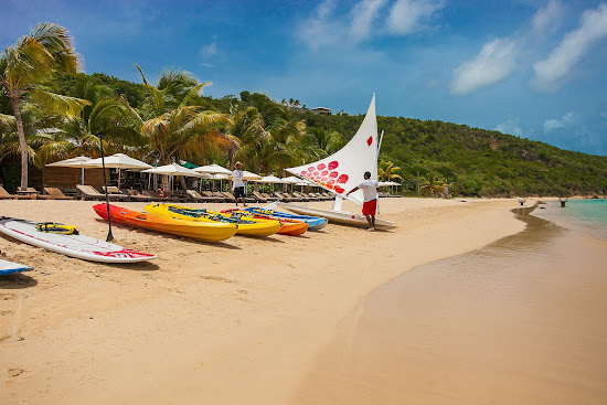 Crocus Bay beach