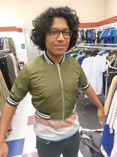 Thrift Store «Goodwill - Sherman Oaks», reviews and photos, 14760 Ventura Blvd, Sherman Oaks, CA 91403, USA