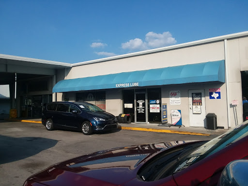 Car Dealer «Mac Haik Dodge Chrysler Jeep Ram», reviews and photos, 11000 North Fwy, Houston, TX 77037, USA