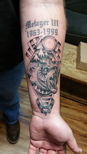 Tattoo Shop «Thor’s Hammer and Needle», reviews and photos, 18978 Front St NE, Poulsbo, WA 98370, USA