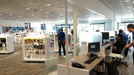 Telephone Company «U.S. Cellular», reviews and photos, 905 25th Ave, Coralville, IA 52241, USA