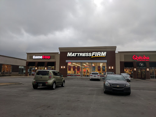 GameStop, 13006 Shelbyville Rd #103, Middletown, KY 40243, USA, 