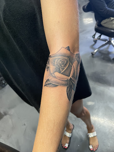 Explore tummy tattoo ideas, creative tattoo ideas in Dallas, available at Sinners Tattoo Studio and Supply