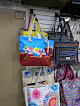 Stores to buy women's zippered tote bags San Antonio