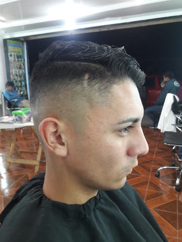 salon de peluqueria barber don omar - Barbería