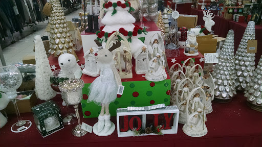 Clothing Store «Burlington Coat Factory», reviews and photos, 515 N Dupont Hwy, Dover, DE 19901, USA